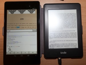 Nexus 7 vs Kindle PW1